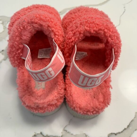 UGG Pink Fluffy slippers size 6 - Picture 6 of 6